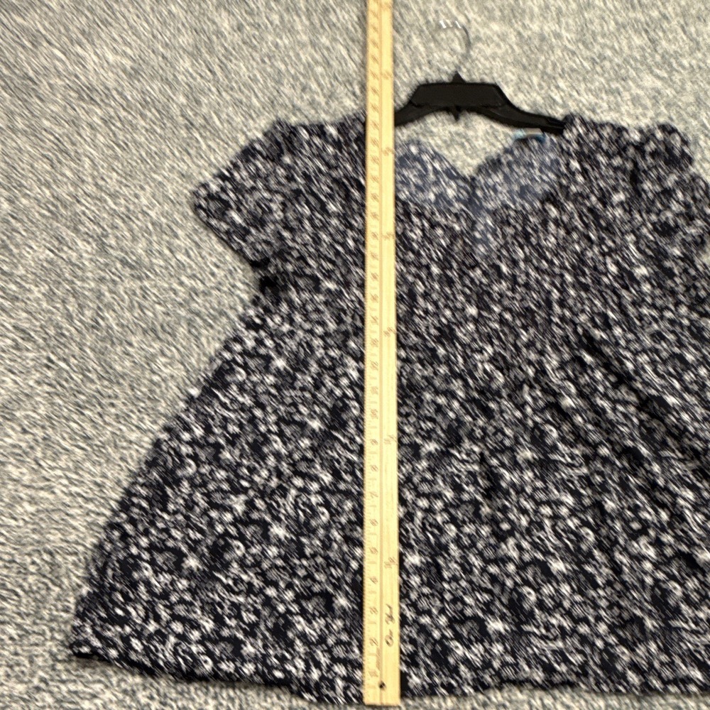 Anna Be Women's M Regular Blue/White Floral Smocked V-Neck Short Sleeve Blouse - Picture 6 of 12